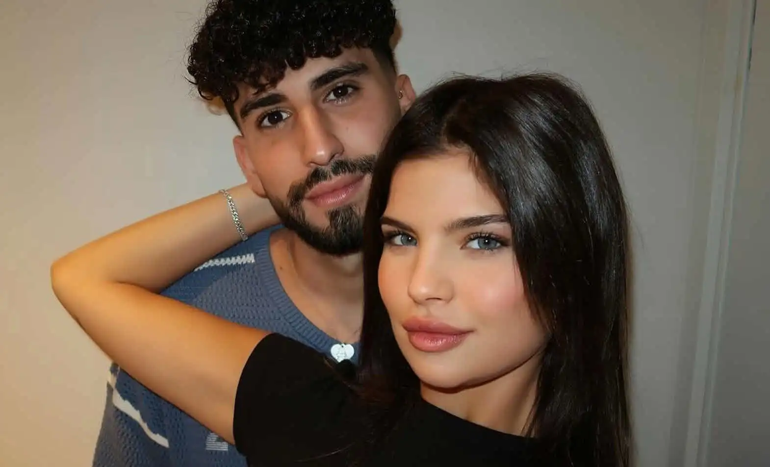 הלם! יוצאי האח הגדול בתקרית אנטישמית בחופשה בשוויץ