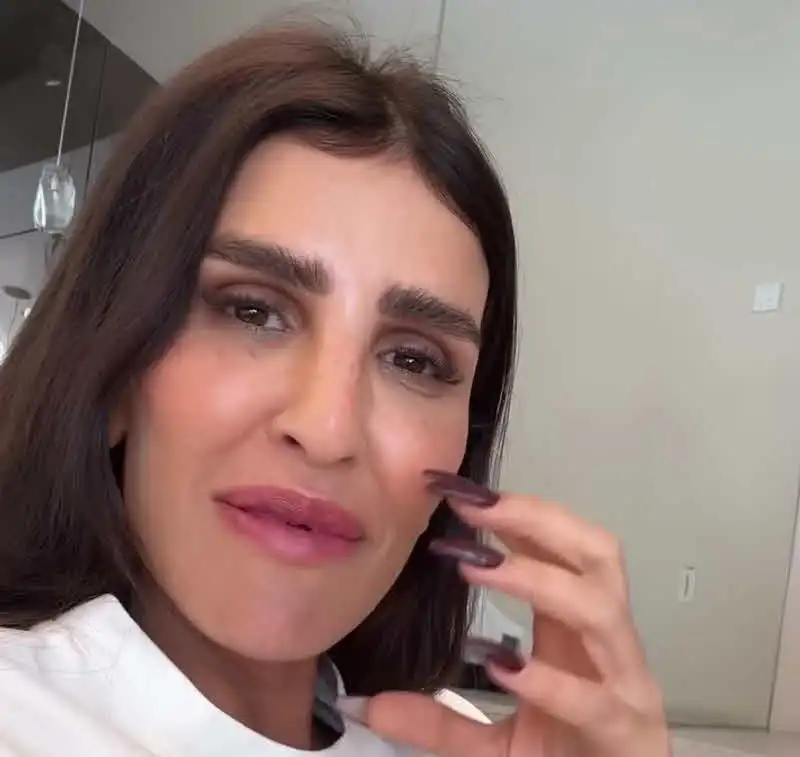 עינב בובליל נשברת: "אני לא מסוגלת, קשה לי!"