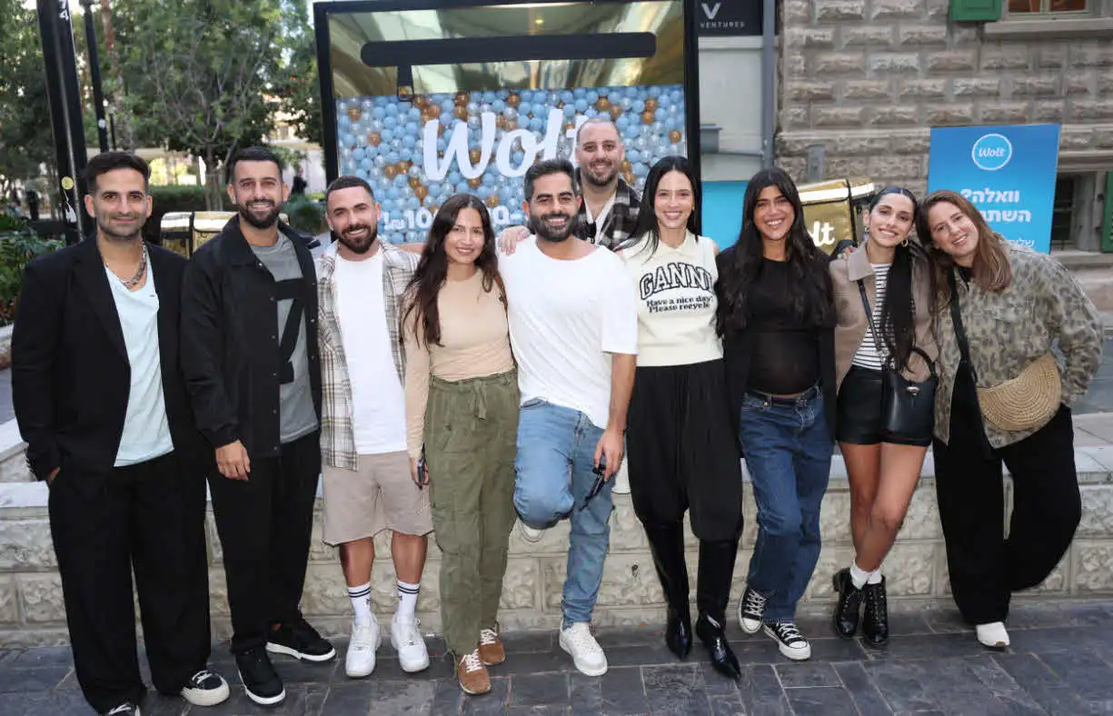 המיליון לא הספיק? יובל לוי שוב מחזיק צ'ק שמן במיוחד