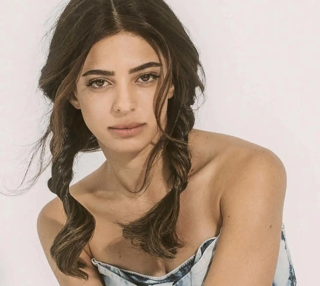 מה אמא תגיד על זה? אבנר נתניהו מבלה לצד כוכבת הריאלטי