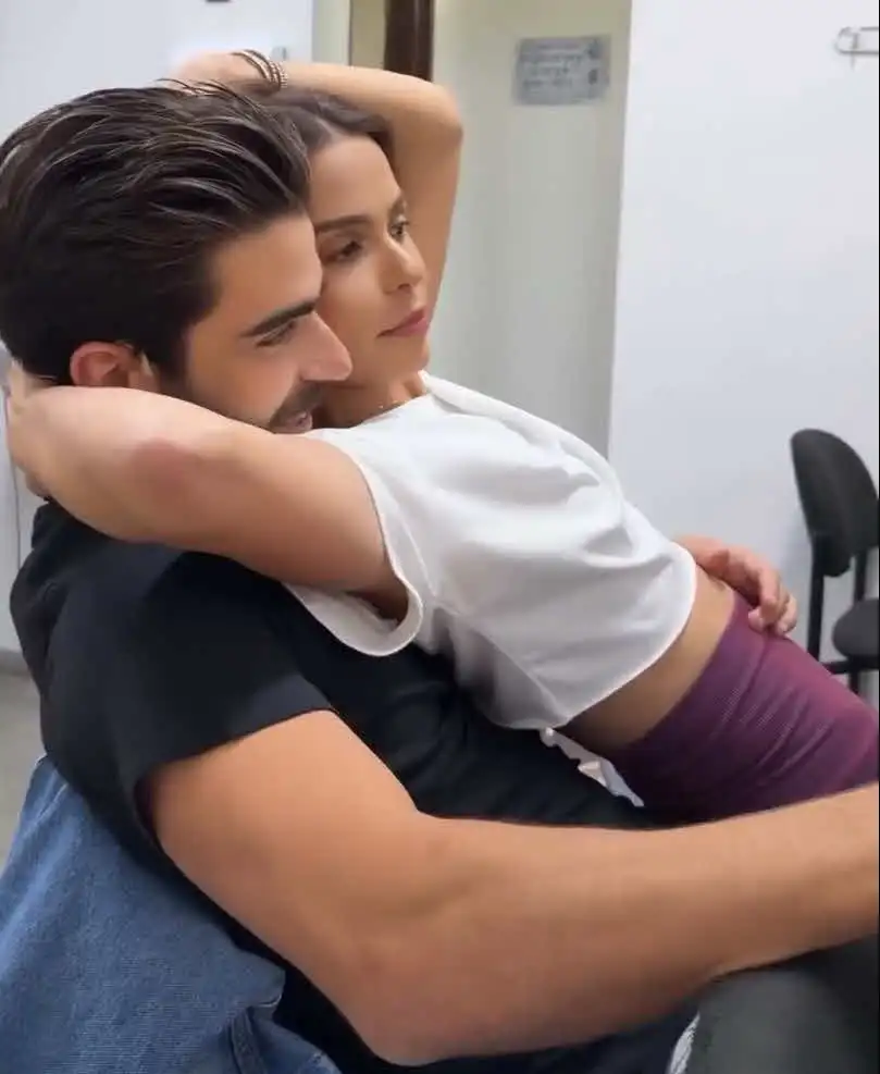 עכשיו זה רשמי: מיכל הקטנה ויהודה בוחבוט הכי צמודים שיש