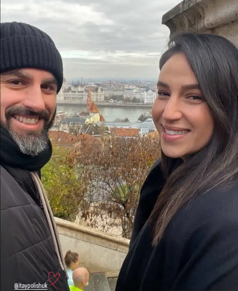 מזל טוב: כוכבת חתונה ממבט ראשון התארסה בחו"ל