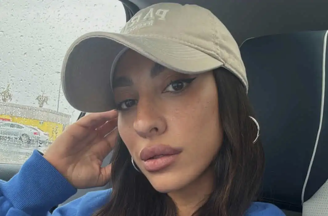 בשיא סופת ביירון: שני אדרי עוזבת את ישראל