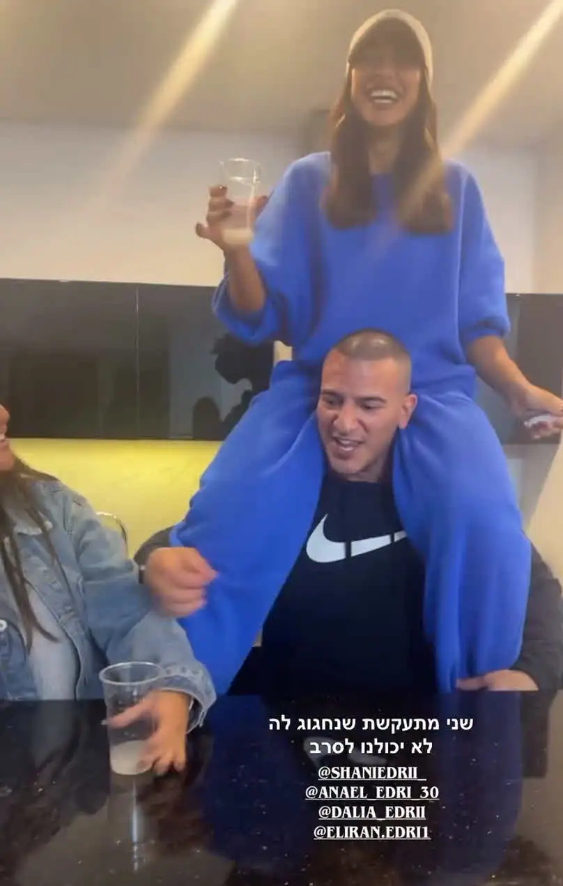 בשיא סופת ביירון: שני אדרי עוזבת את ישראל