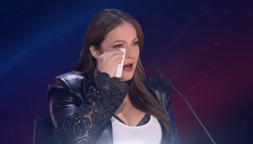 קרן פלס נזקקה לעזרה וחשפה את ההפרעה: "שוקעת לתוך חור שחור"