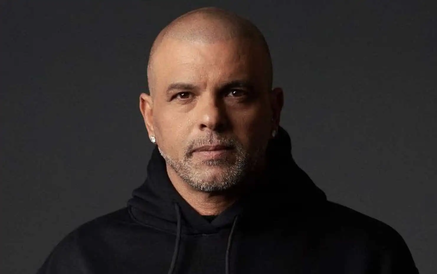 אייל גולן פותח את הכל על השולחן בלי פילטרים