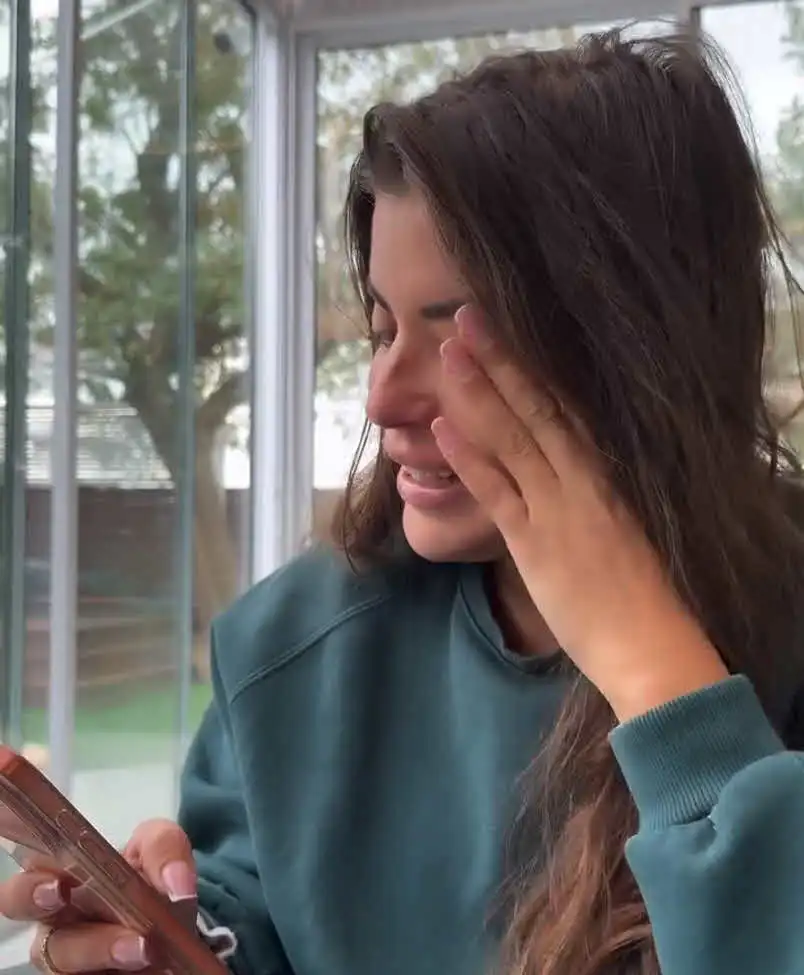 ספיר בורגיל בווידוי על אחיה שניר: "אנחנו בוחרים אחד בשני"