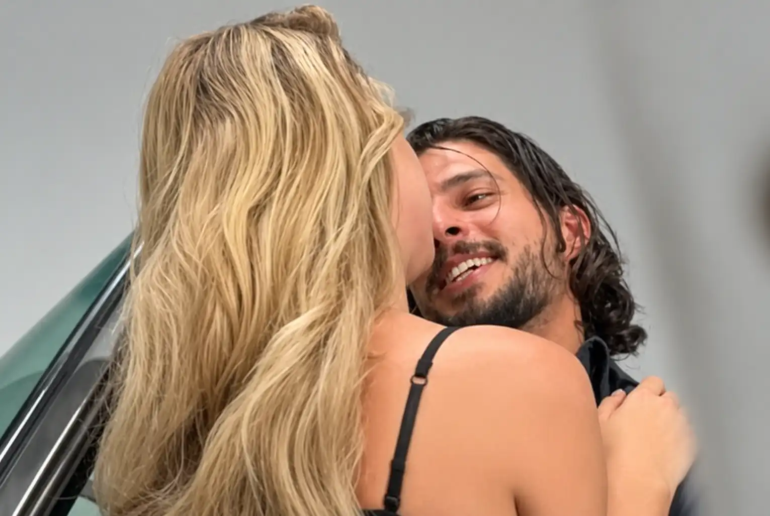 "לפי המבט הוא שוב התאהב": זוהר אייזיק צמוד במיוחד