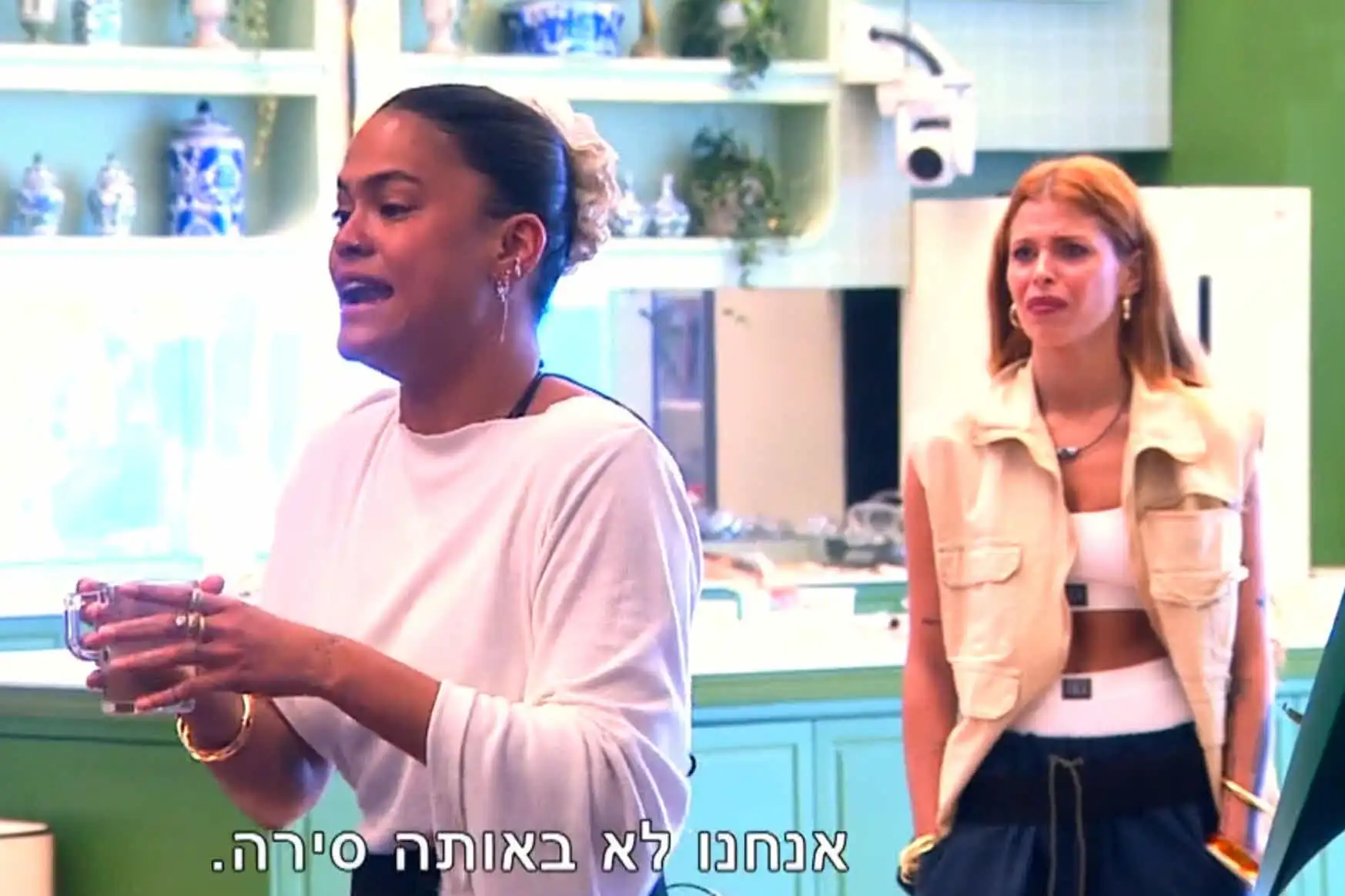 טל נגד הודיה: "גנגסטרית מעליאקספרס, חושבת שהיא איזה משהו"