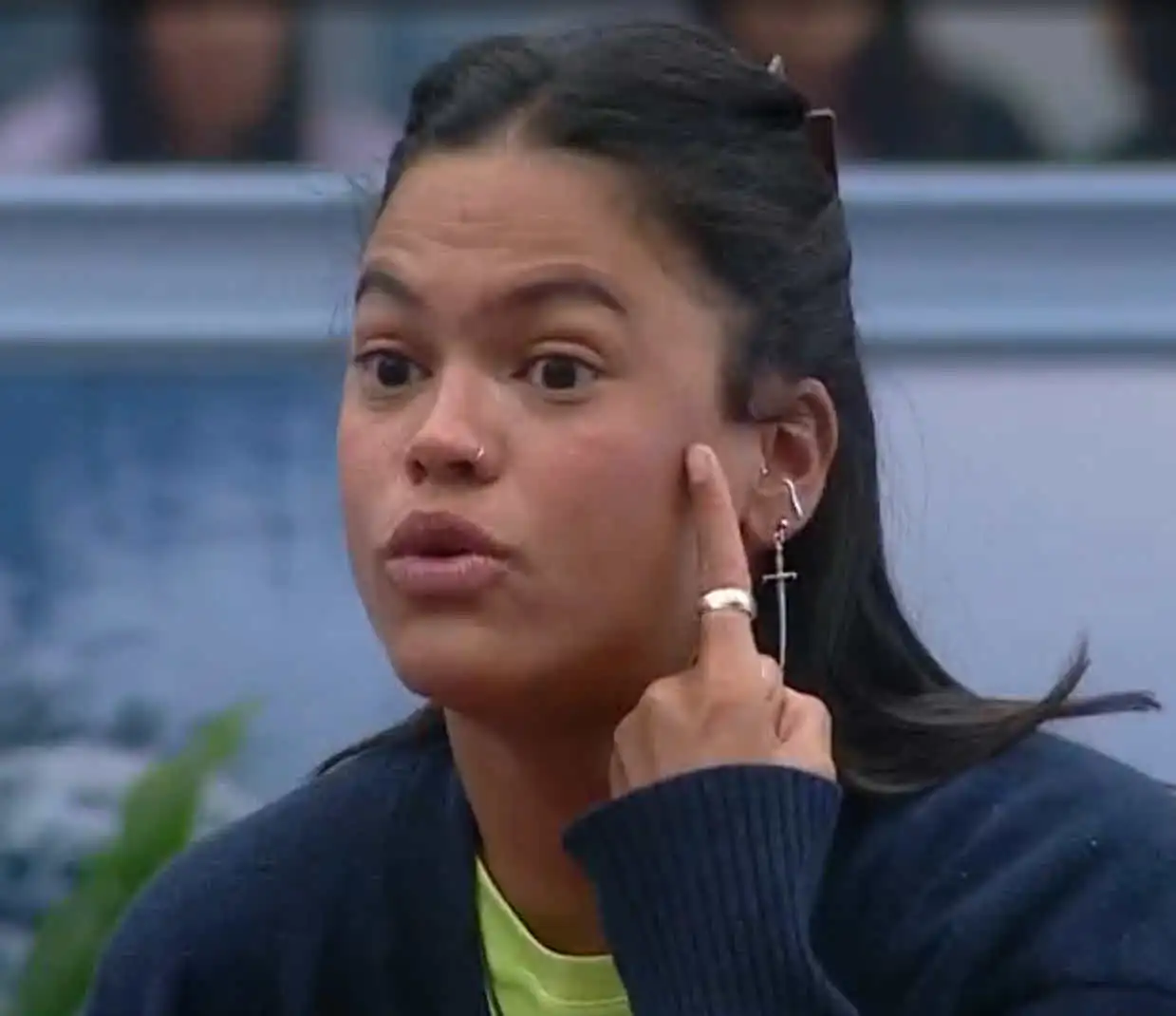 אלירן נגד גל רובין: "אלמנה שחורה, כל העונה הולכת להתמסכן"