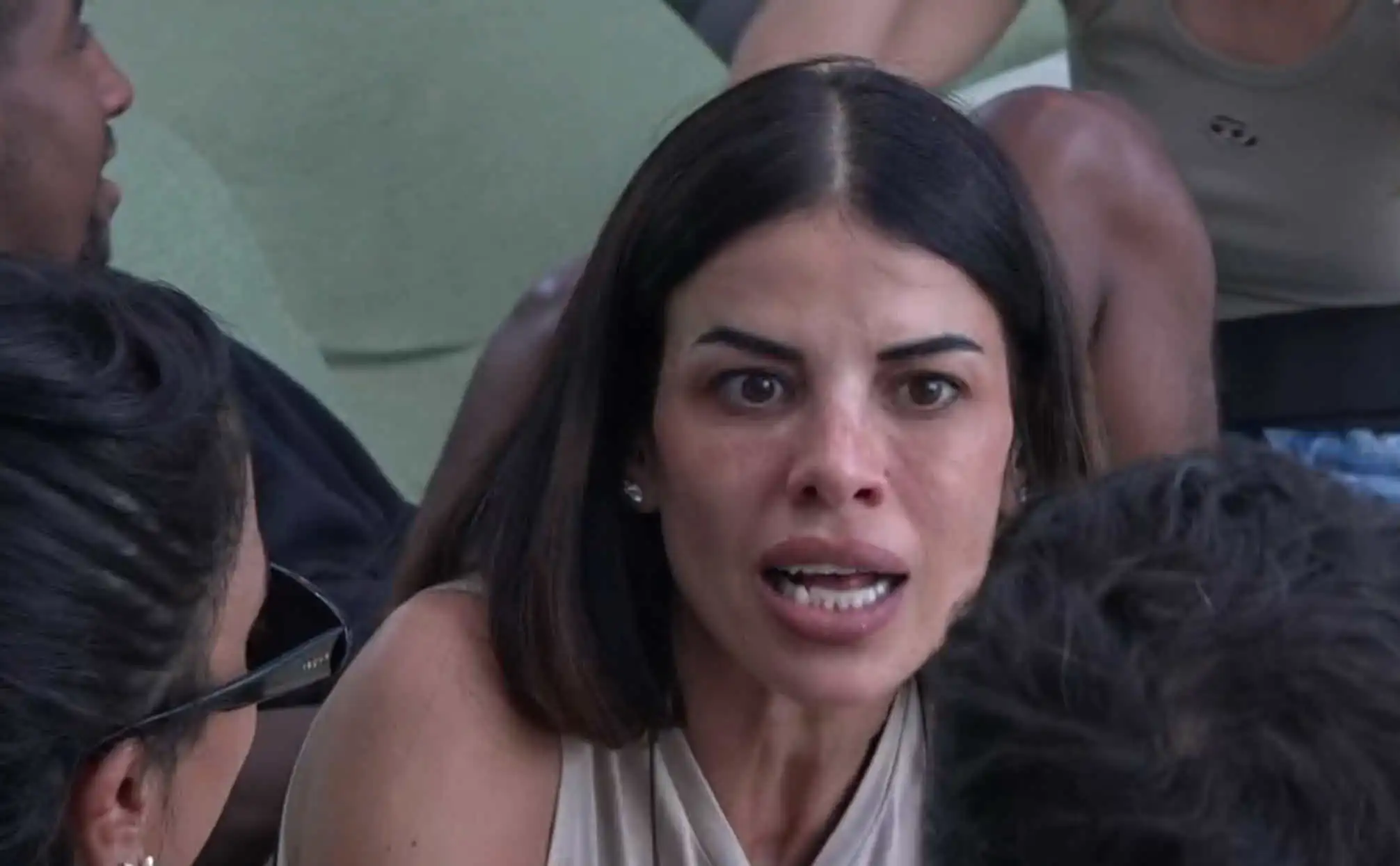 הודיה נשברת בפיצוץ עם גל שיצא משליטה: "נגמר הבית ז...."
