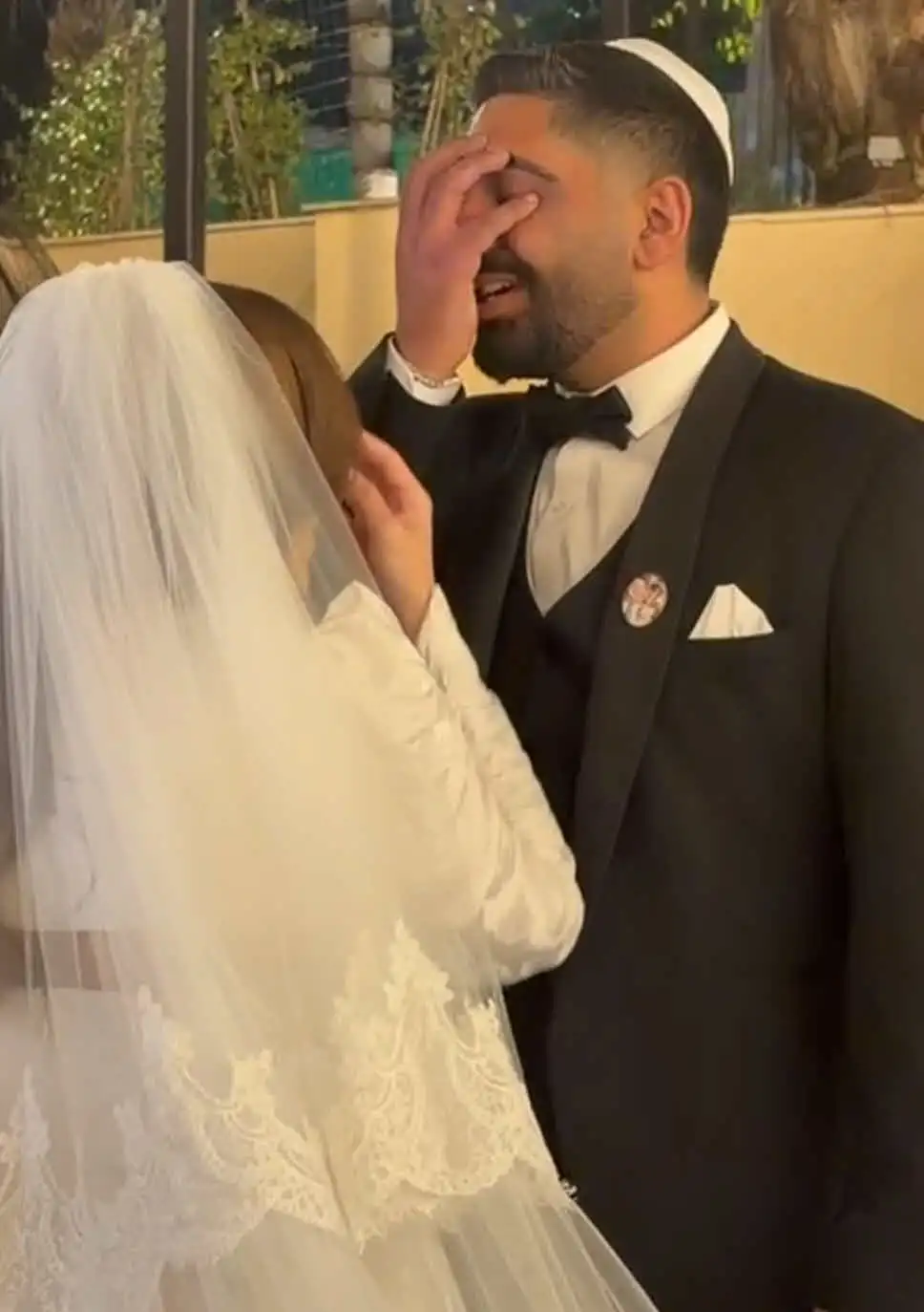 כוכבת "האח הגדול" התחתנה: לא תאמינו מי רשמה הברזה מהאירוע