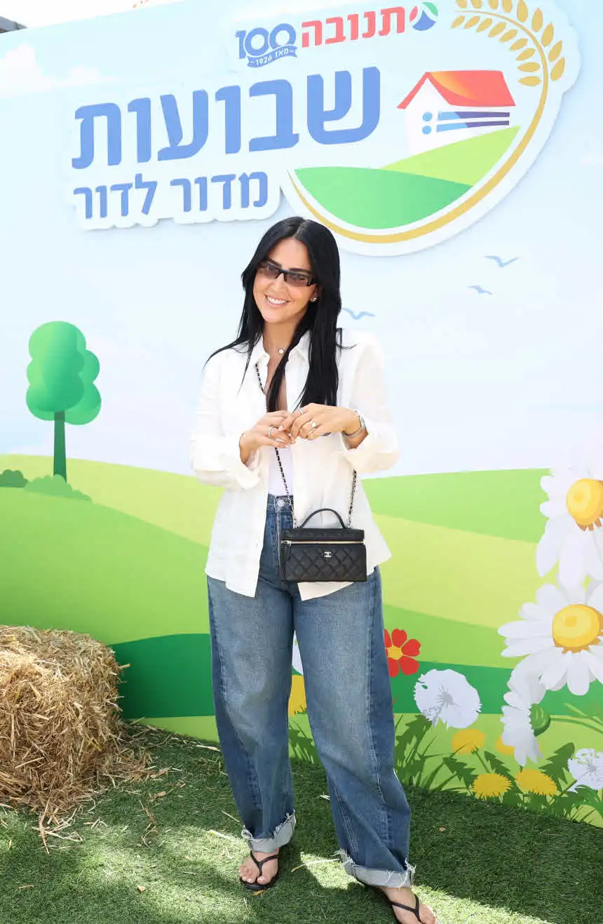 התעלמות מוחלטת: טליה עובדיה לא מחליפה מילה באירוע מתוקשר