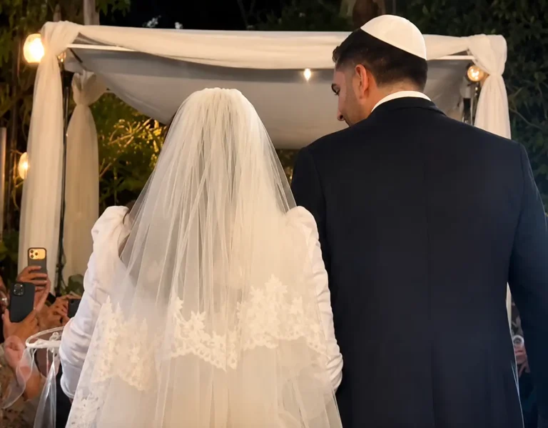 כוכבת "האח הגדול" התחתנה: לא תאמינו מי רשמה הברזה מהאירוע