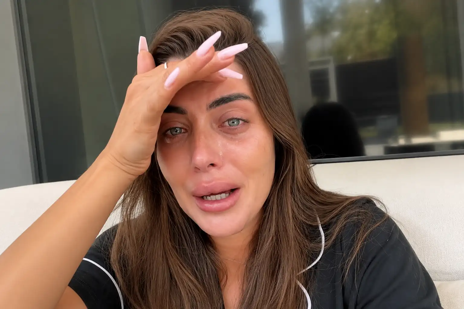 ספיר בורגיל רועדת בדמעות: "היא גוססת לי בידיים"