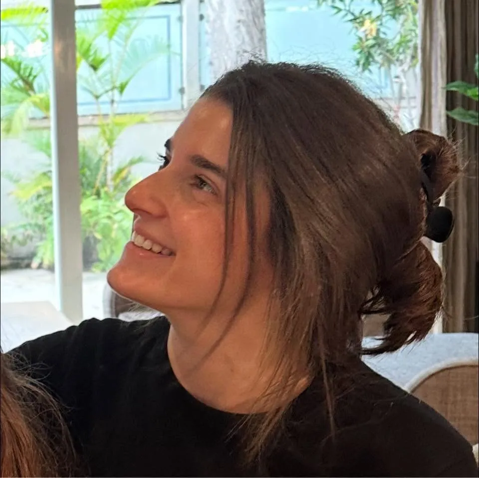 בת הזוג החדשה של רון שחר נחשפת והם לגמרי מאוהבים!